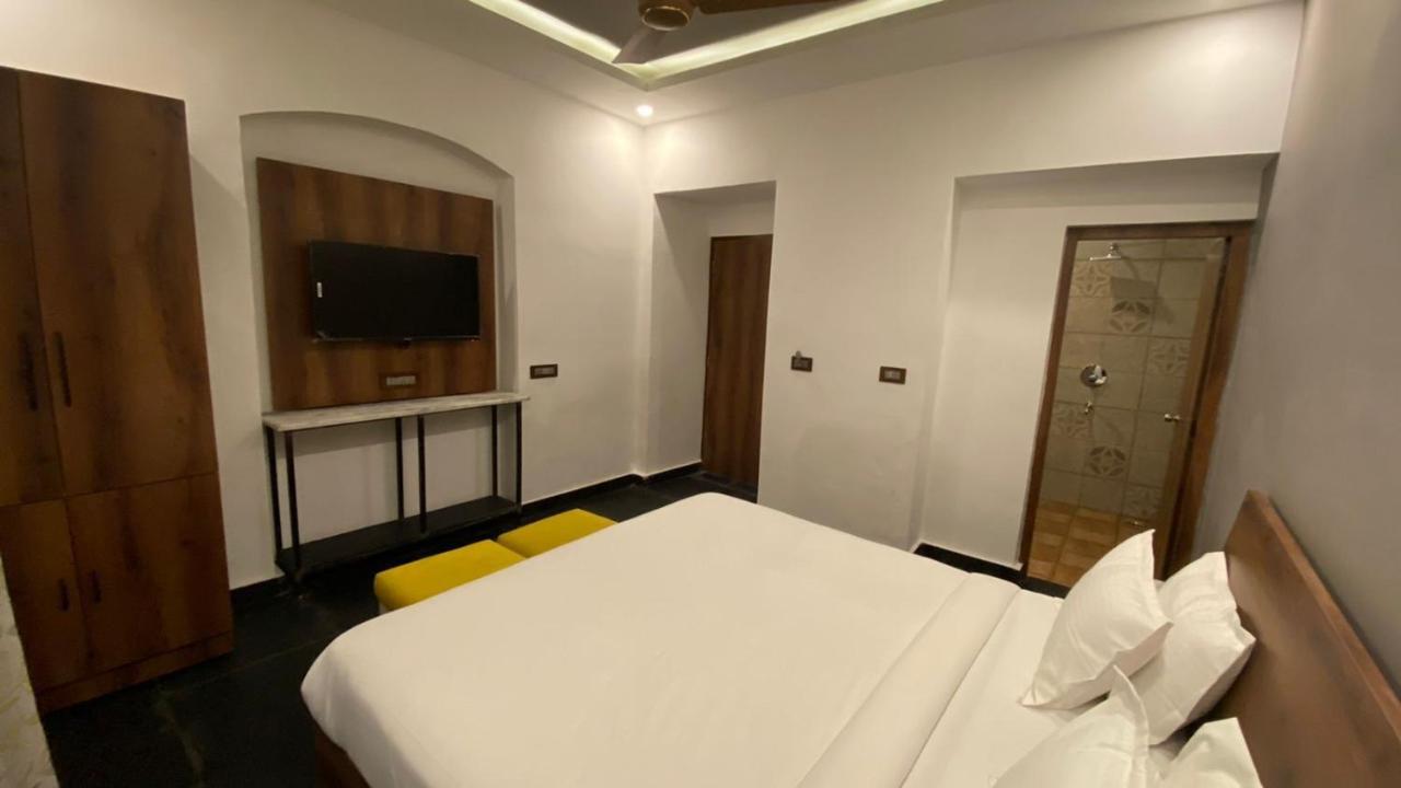 Meeram Ganga, A Heritage Stay By The Ganges At Triveni Ghat Rishīkesh Exterior foto